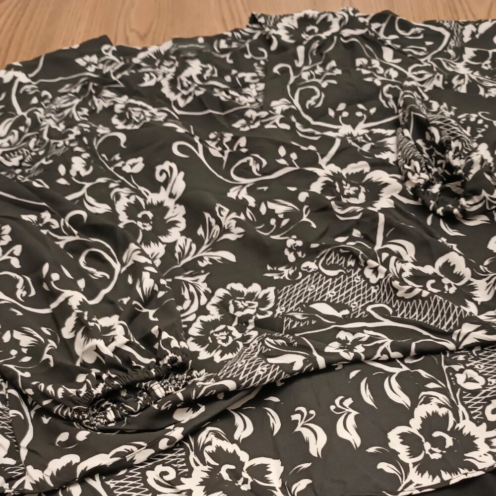 INC Size L Black and White Wrap Top (NWT)